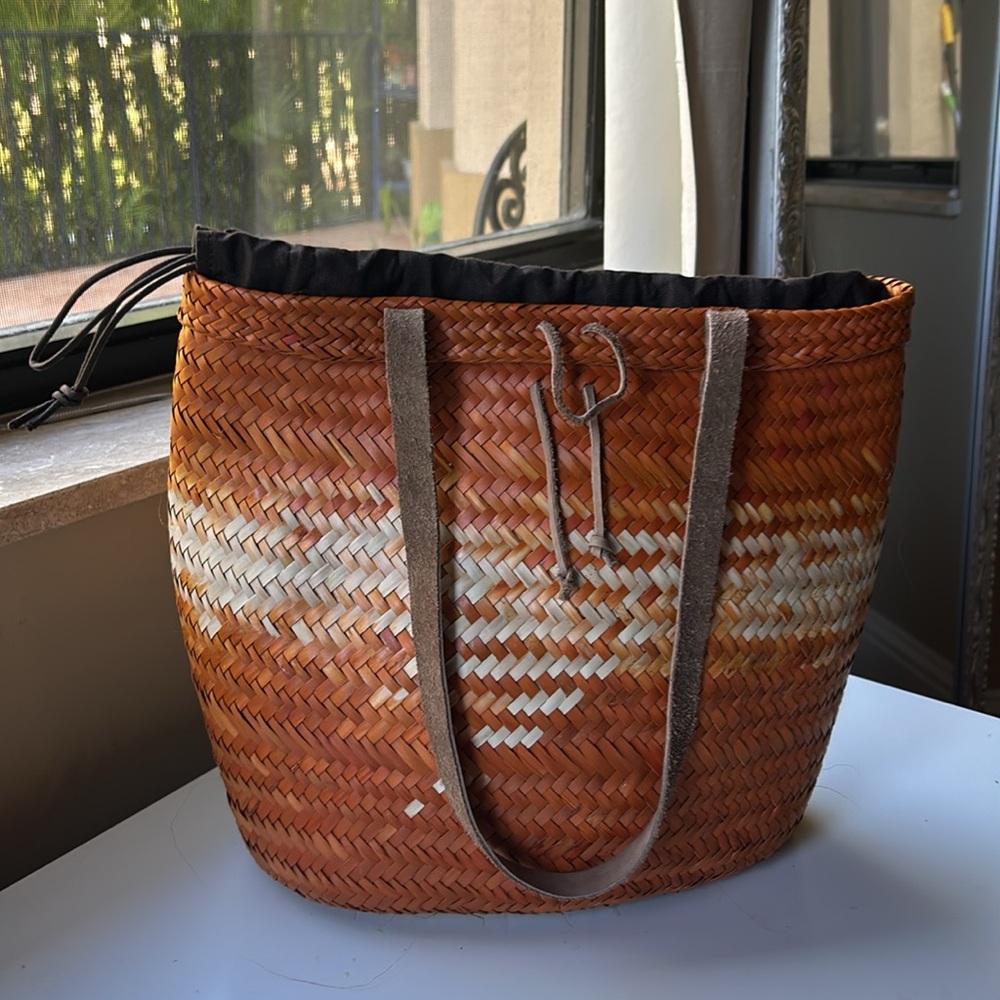 La via Italy handmade orange straw totes